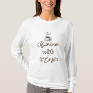T-shirt Brassée avec Magie – Conception de café cosy