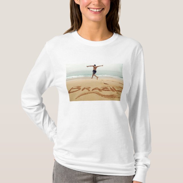 T-shirt BRÉSIL. Un homme barechest en maillot de bain (Devant)