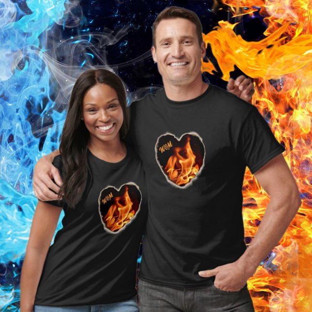 T-shirt Brûler le coeur sur les flammes photographiques (Créateur téléchargé)