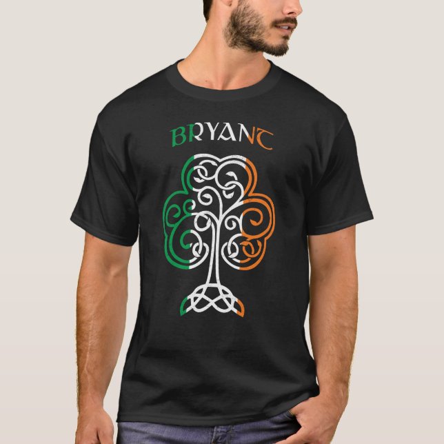 T-shirt BRYANT Nom irlandais Shamrock Irlande Drapeau fami (Devant)