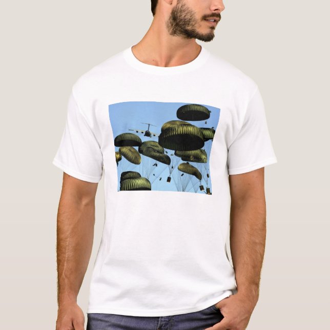 T-shirt C-17 Globemaster III de l'armée de l'air américain (Devant)