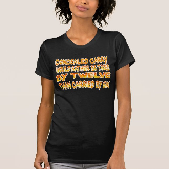 T-shirt Caché portez le T-shirt. (Devant)