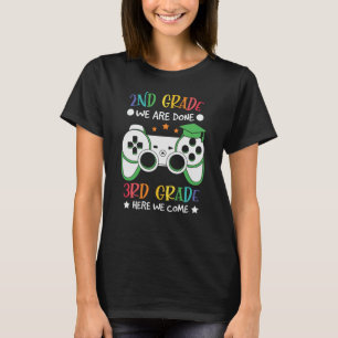 T-shirt Cadeau d'adieu à la 2e année, bonjour la 3e année