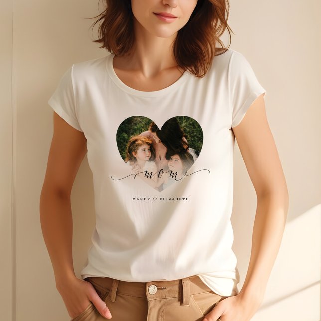 T-shirt Cadeau pour maman | Maman Black Script Custom Hear (Gift for Mom | Mom Black Script Custom Heart Photo T-Shirt)