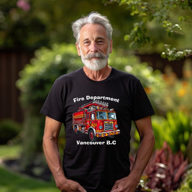T-shirt Camion feu rouge vif prêt à l'action dans la ville (Créateur téléchargé)