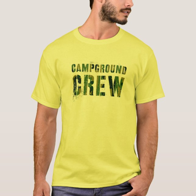 T-shirt CAMPGROUND CREW Camo Hôte Conseiller d'été Enseign (Devant)