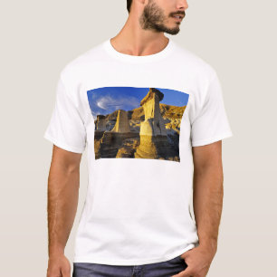 T-shirt Canada, Alberta, Drumheller. Hoodoos.
