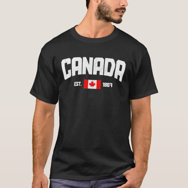 T-shirt Canada Est 1867 Feuille d'érable Roo de la Fierté  (Devant)