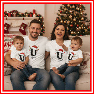 T-shirt Casquette de Noël de famille monogrammée avec bois