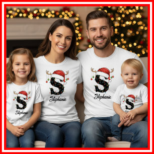 T-shirt Casquette de Noël de famille monogrammée avec bois