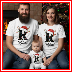 T-shirt Casquette de Noël de famille monogrammée avec bois