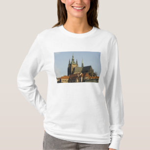 T-shirt Cathédrale Saint-Vitus et Château de Prague, l'u