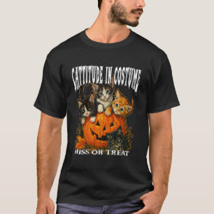 T-shirt Cattitude en costume HISS OR Treat Mignon Hallowee