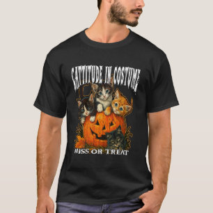 T-shirt Cattitude en costume HISS OR Treat Mignon Hallowee