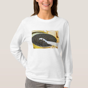 T-shirt Caviar noir et cuillère en nacre pour
