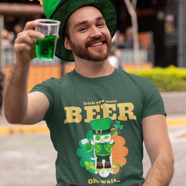 T-shirt Célébrez la Saint Patrick avec un chat chanceux (Créateur téléchargé)