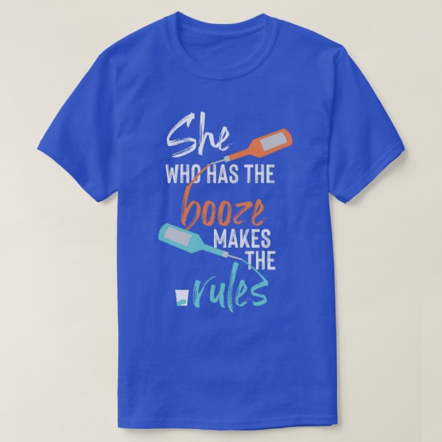 T-shirt Celle qui a l'alcool fait les règles (Design devant)