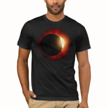 Cercle d'incendie d'astronome d'éclipse solaire