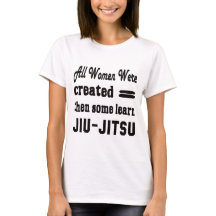 Certains apprennent Jiu-Jitsu.