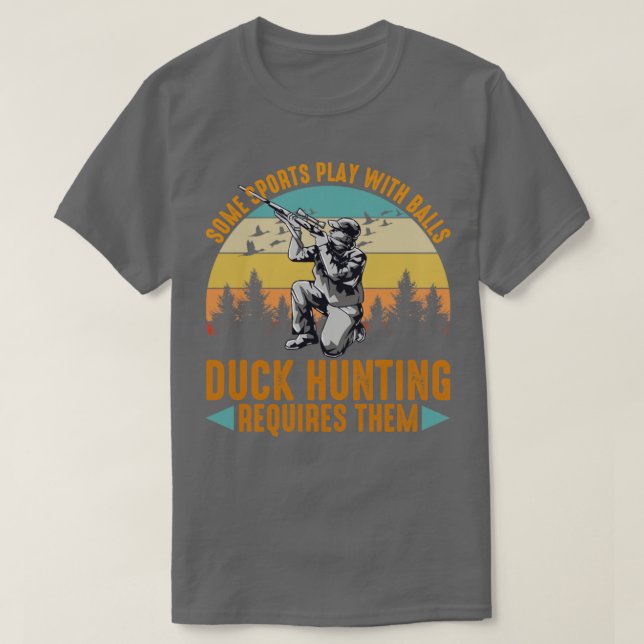 T-shirt Certains Sports Jouent Avec Des Boules Chasse De C (Design devant)