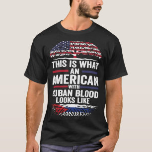 T-shirt c'est ce qu'un Américain de sang cubain semble li