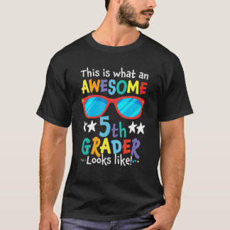 T-shirt C'Est Ce Qu'Un Magnifique 5E Étiquette Ressemble À