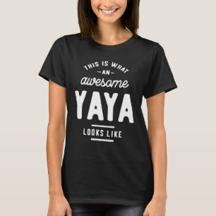 T-shirt C'est ce qu'un Yaya génial ressemble à Grand-mère