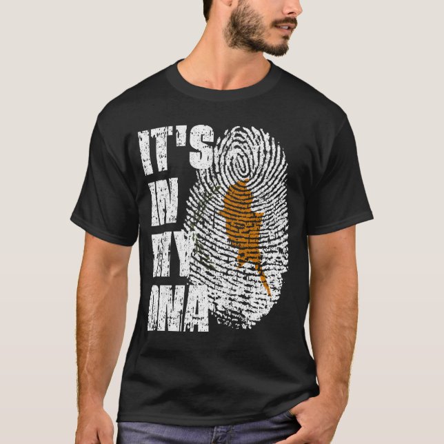 T-shirt C'EST DANS MON ADN Chypre Drapeau Drapeau Don de f (Devant)