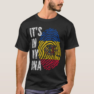 T-shirt C'EST DANS MON ADN Moldavie Drapeau Hommes Femmes