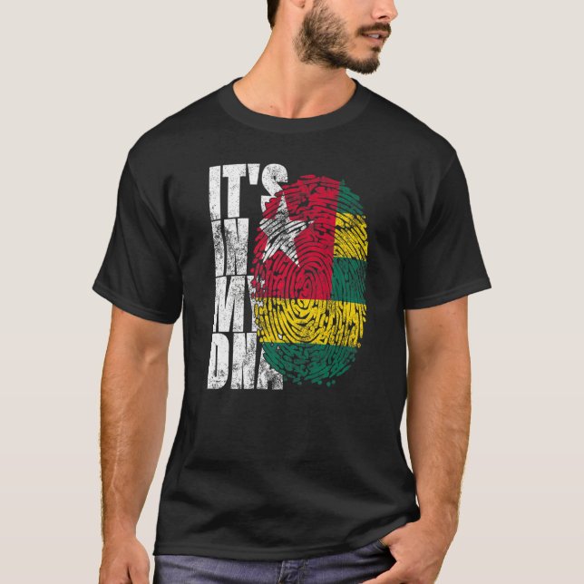 T-shirt C'est dans mon Adn Togo Graphique pour les femmes  (Devant)