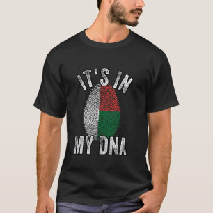 T-shirt C'est drôle dans mon ADN drapeau de Madagascar Emp