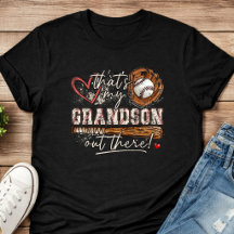 C'est mon petit-fils là-bas Grand-mère de baseball