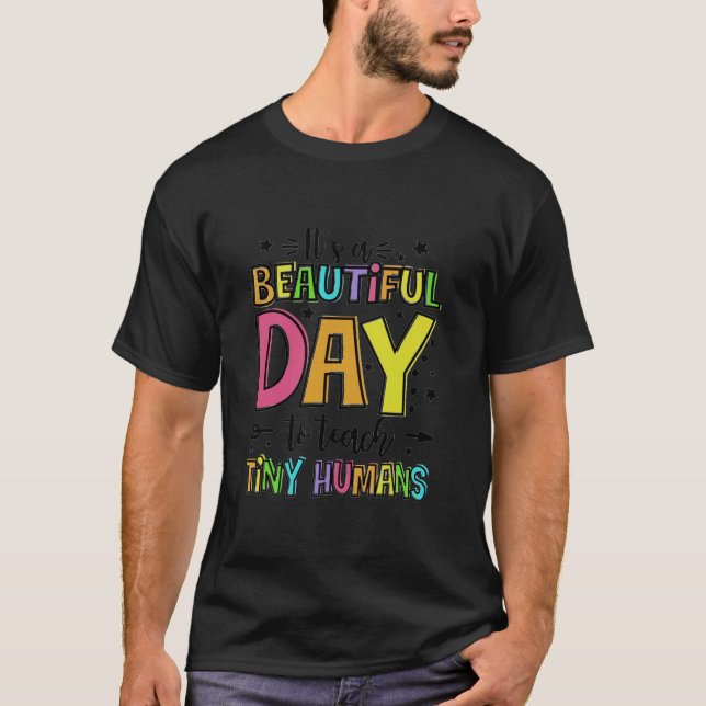 T-shirt C'est une belle journée pour apprendre à minuscule (Devant)