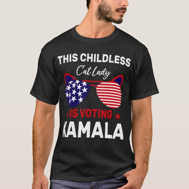 T-shirt Cette Dame aux chats sans enfants, élection de Kam (Devant)