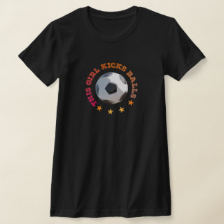 T-shirt Cette fille botte des ballons Athlète de football 