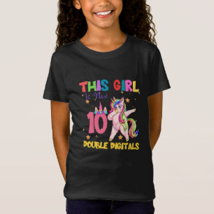 T-Shirt Cette fille est maintenant 10 chiffres doubles-10e