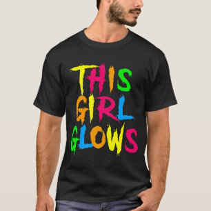 T-shirt Cette Fille Joue Des Lumières De Neon Feu Amoureux