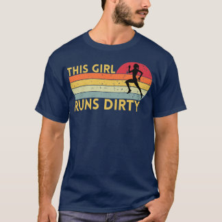 T-shirt Cette Fille Passe Le Sentier Des Femmes Sale En Co