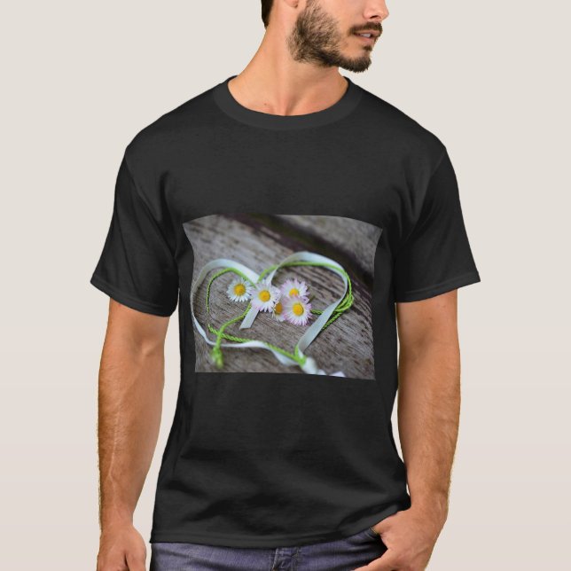 T-shirt Charming Daisy Flowers – Fresh Floral Print T-Shir (Devant)