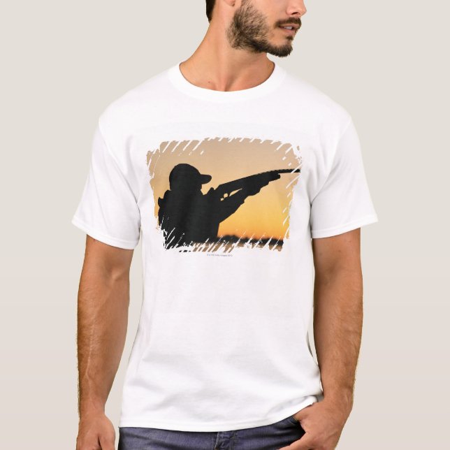 T-shirt Chasseur et arme à feu (Devant)