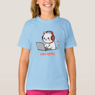 T-shirt Chat blanc mignon avec ordinateur portable et casq