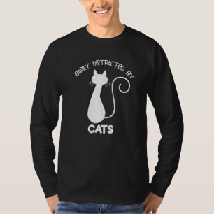T-shirt Chat Et Kitten Facilement Distrait Par Les Chats