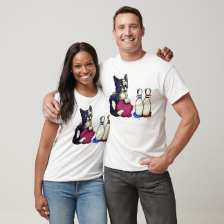T-shirt Chat jouant au bowling