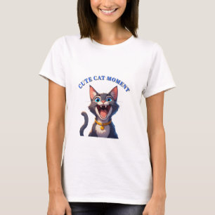 T-shirt Chat mignon expressif avec collier et yeux bleus �