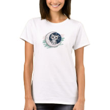 Chat mignon sur la Lune
