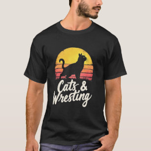 T-shirt Chat Mystérieux de Lutte au Coucher du Soleil