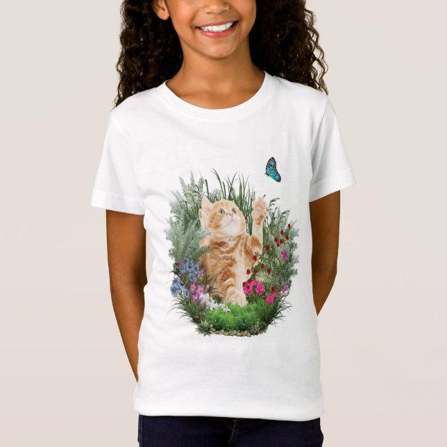 T-Shirt Chaton gingembre jouant avec un papillon (Devant)