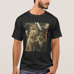 T-shirt Chats cools fumant dans le métro esthétique vintag
