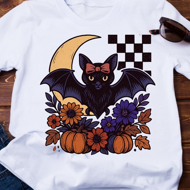 T-shirt Chauve d'Halloween rétro avec lune Gothique esthét (This retro Halloween bat design captures spooky charm with a gothic twist.)