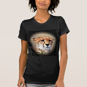 T-shirt Cheetah Portrait par Pleine lune : La grâce de la 